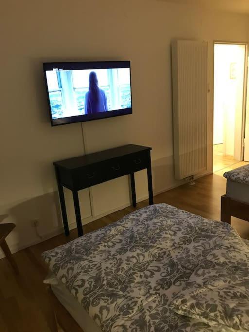 Stadtmitte Wuerzburg, Kueche, Balkon. * Würzburg